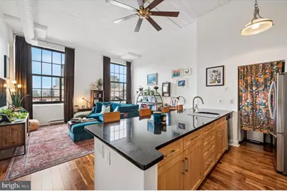 2429 Locust Street #614, Philadelphia, PA 19103 - Photo 2