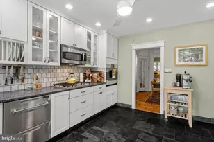 156 E Roumfort Rd, Philadelphia, PA 19119 - Photo 32