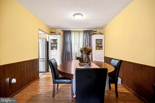 601 Sharon Ln, Philadelphia, PA 19115 - Photo 4