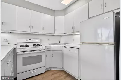 2401 Pennsylvania Avenue #6A6, Philadelphia, PA 19130 - Photo 14