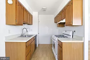 10751 E Keswick Rd, Philadelphia, PA 19154 - Photo 4
