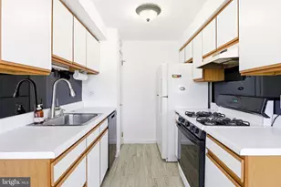 10751 E Keswick Rd, Philadelphia, PA 19154 - Photo 14