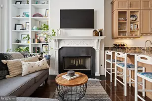 1724 Spruce St, Philadelphia, PA 19103 - Photo 2