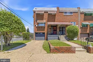 1135 W Thompson St, Philadelphia, PA 19122 - Photo 1