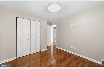 1135 W Thompson Street, Philadelphia, PA 19122 - Photo 12