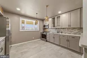 1135 W Thompson St, Philadelphia, PA 19122 - Photo 6
