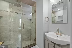 2135 Walnut St, Philadelphia, PA 19103 - Photo 24