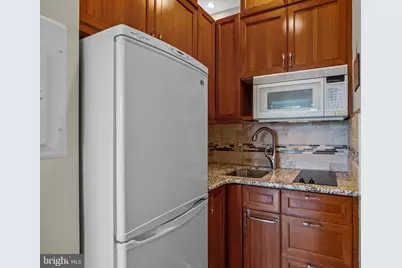 2135 Walnut Street #1202, Philadelphia, PA 19103 - Photo 8