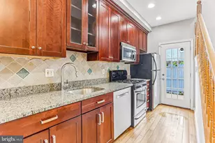2337 Montrose St, Philadelphia, PA 19146 - Photo 6