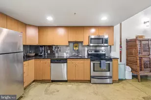 314 Brown St, Philadelphia, PA 19123 - Photo 16
