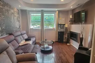 2517 Sepviva St, Philadelphia, PA 19125 - Photo 2