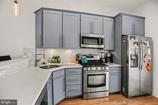 1617 Fitzwater St, Philadelphia, PA 19146 - Photo 14