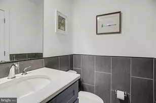 1617 Fitzwater St, Philadelphia, PA 19146 - Photo 22