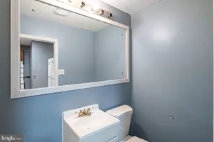 886 N 66th St, Philadelphia, PA 19151 - Photo 8