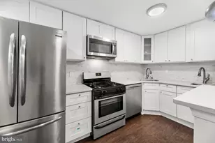 1451 West End Dr, Philadelphia, PA 19151 - Photo 10