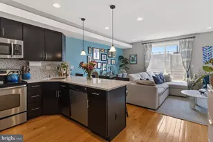 1902 Christian St, Philadelphia, PA 19146 - Photo 2