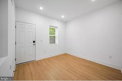 612 N 39th Street, Philadelphia, PA 19104 - Photo 6