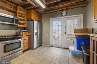 2360 E York St, Philadelphia, PA 19125 - Photo 12