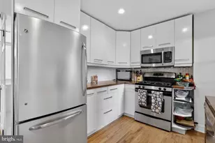 874 N 4th St, Philadelphia, PA 19123 - Photo 10