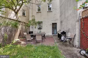 874 N 4th St, Philadelphia, PA 19123 - Photo 12