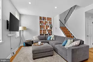 874 N 4th St, Philadelphia, PA 19123 - Photo 2