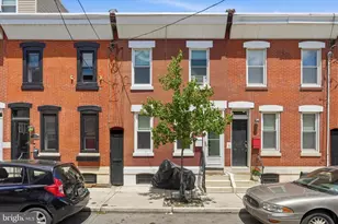 227 Watkins St, Philadelphia, PA 19148 - Photo 2
