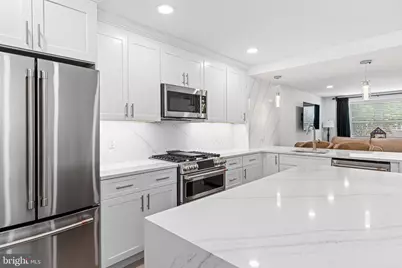 3104 S Juniper Street, Philadelphia, PA 19148 - Photo 8