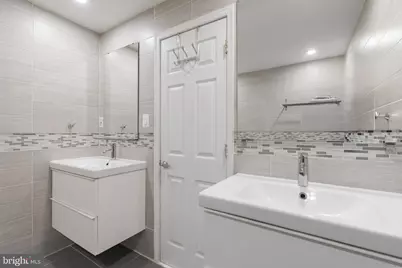 608 S Delhi Street, Philadelphia, PA 19147 - Photo 16