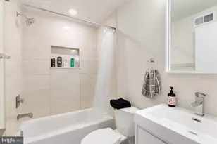 1944 N 8th St, Philadelphia, PA 19122 - Photo 16