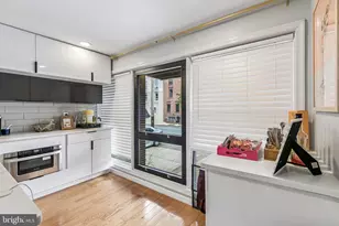 1130 Lombard St, Philadelphia, PA 19147 - Photo 10