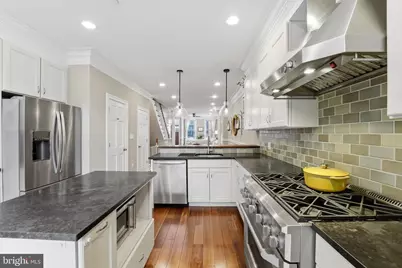 2520 Brown Street, Philadelphia, PA 19130 - Photo 10
