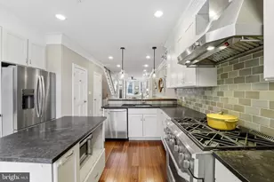 2520 Brown St, Philadelphia, PA 19130 - Photo 10
