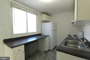 6711 E Pleasant Pl, Philadelphia, PA 19119 - Photo 2