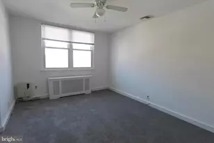 6711 E Pleasant Pl, Philadelphia, PA 19119 - Photo 18