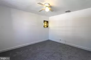6711 E Pleasant Pl, Philadelphia, PA 19119 - Photo 16