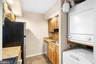 200 Lombard St, Philadelphia, PA 19147 - Photo 8