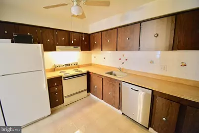 4000 Gypsy Lane #214, Philadelphia, PA 19129 - Photo 8