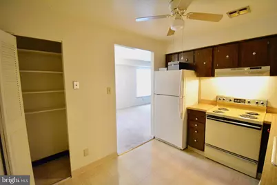 4000 Gypsy Lane #214, Philadelphia, PA 19129 - Photo 10