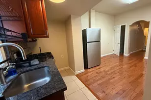 342 Gladstone St, Philadelphia, PA 19148 - Photo 6