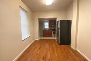 342 Gladstone St, Philadelphia, PA 19148 - Photo 4