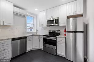 624 N 35th St, Philadelphia, PA 19104 - Photo 16