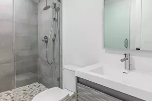 1342 S Bouvier St, Philadelphia, PA 19146 - Photo 44