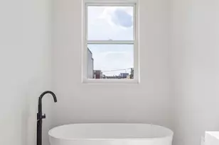 1342 S Bouvier St, Philadelphia, PA 19146 - Photo 28