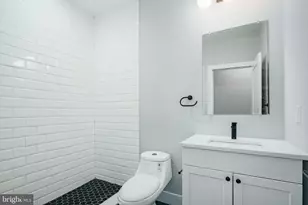 2709 W Jefferson St, Philadelphia, PA 19121 - Photo 12