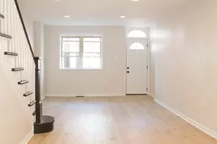 1229 S Warnock St, Philadelphia, PA 19147 - Photo 2