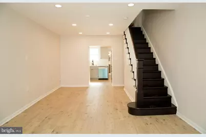 1229 S Warnock Street, Philadelphia, PA 19147 - Photo 2