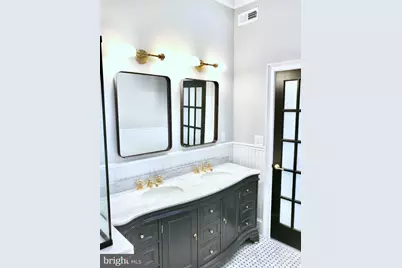 813 S 49th Street, Philadelphia, PA 19143 - Photo 14
