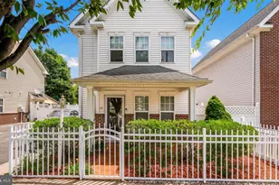 1811 N Franklin St, Philadelphia, PA 19122 - Photo 1