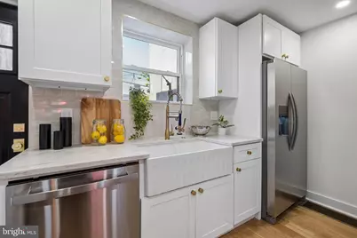 924 Cantrell Street, Philadelphia, PA 19148 - Photo 8