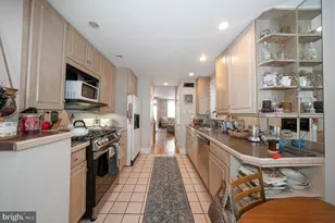 2705 Folsom St, Philadelphia, PA 19130 - Photo 6